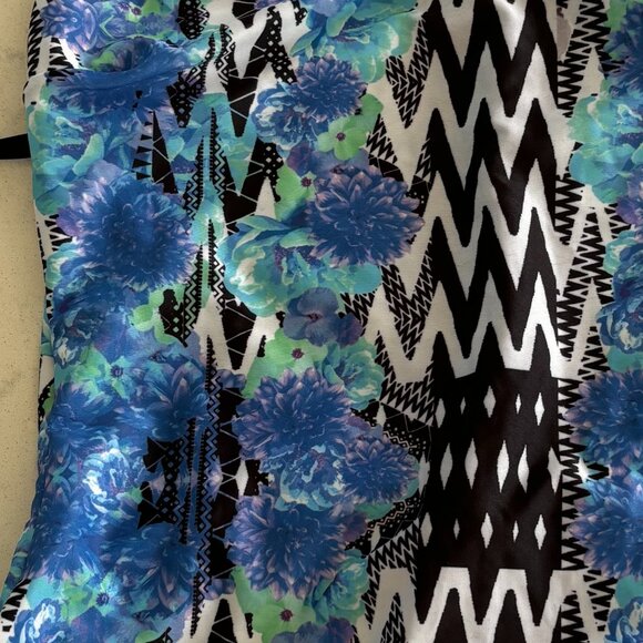 MinkPink One Piece Bathing Suit - Size Small - NWT - Picture 8 of 8